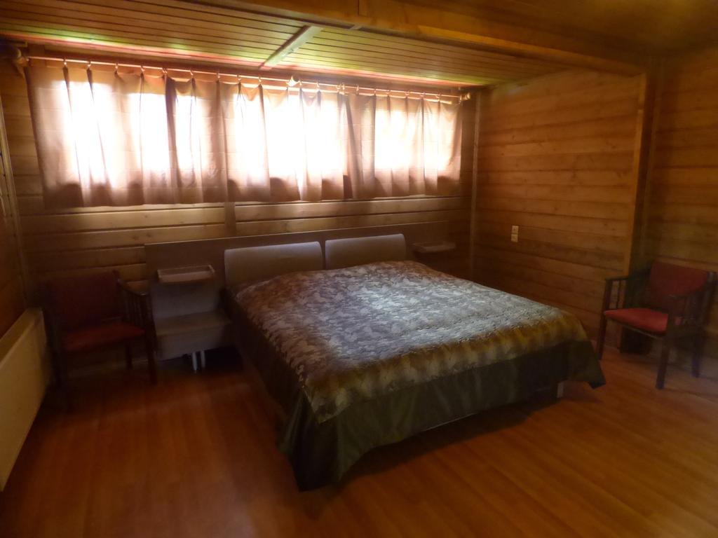 Hotel Hatsvali Местия Стая снимка